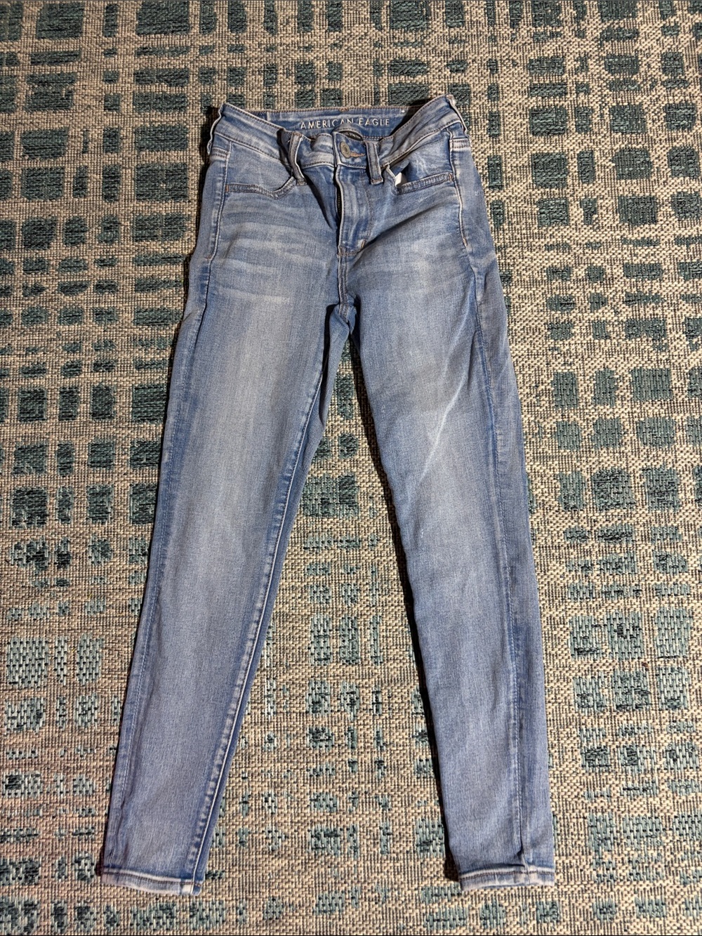 American Eagle Outfitters Women's Medium Wash Skinny Jeans